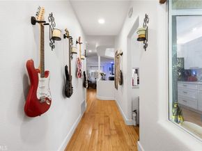 10626 Valley Spring 103, Toluca Lake CA 91602