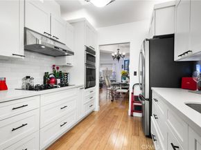 10626 Valley Spring 103, Toluca Lake CA 91602