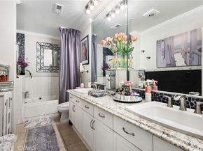 10626 Valley Spring 103, Toluca Lake CA 91602