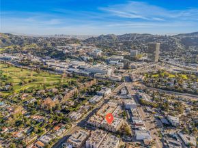 10626 Valley Spring 103, Toluca Lake CA 91602