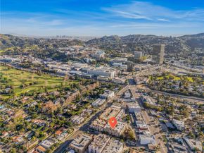 10626 Valley Spring 103, Toluca Lake CA 91602