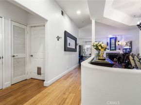 10626 Valley Spring 103, Toluca Lake CA 91602