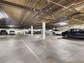 10626 Valley Spring 103, Toluca Lake CA 91602