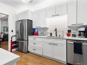 10626 Valley Spring 103, Toluca Lake CA 91602