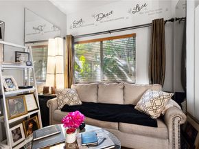 10626 Valley Spring 103, Toluca Lake CA 91602