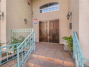 10626 Valley Spring 103, Toluca Lake CA 91602