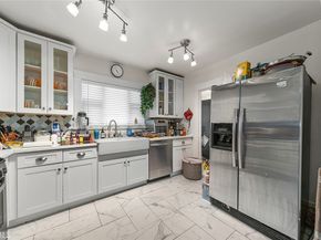 905 Gardenia, Long Beach CA 90813