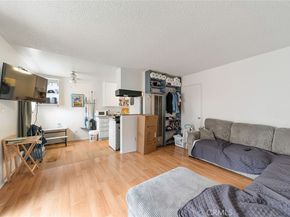 905 Gardenia, Long Beach CA 90813