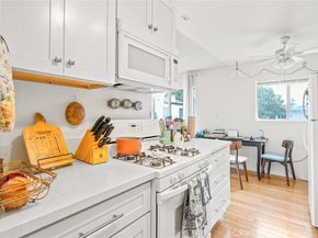 905 Gardenia, Long Beach CA 90813