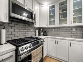 2452 Chelsea Place M, Santa Monica CA 90404