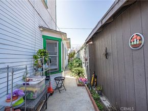 672 Junipero, Long Beach CA 90814