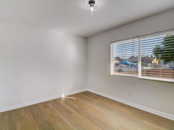 3738 Beta St, San Diego CA 92113