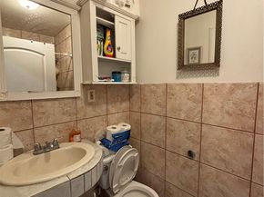 10821 Compton, Los Angeles CA 90059