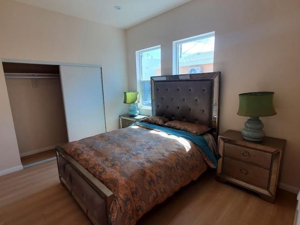 3765 Globe, Los Angeles CA 90066