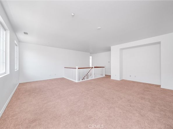 5662 Galasso, Fontana CA 92336