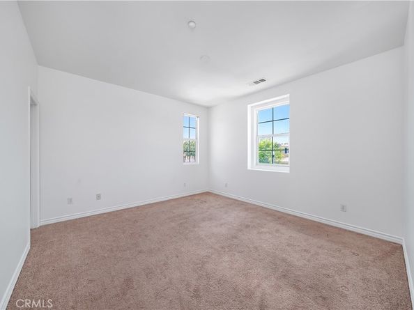 5662 Galasso, Fontana CA 92336