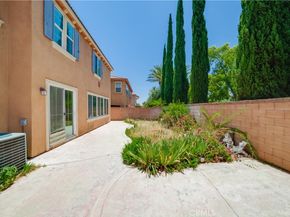 5662 Galasso, Fontana CA 92336