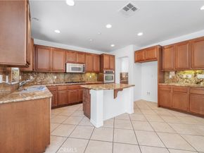 5662 Galasso, Fontana CA 92336