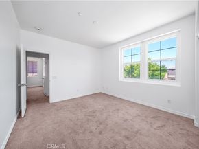 5662 Galasso, Fontana CA 92336