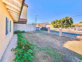 12040 Stagg Street, North Hollywood CA 91605
