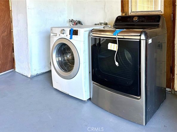 12040 Stagg Street, North Hollywood CA 91605