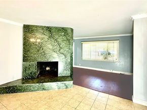 12040 Stagg Street, North Hollywood CA 91605