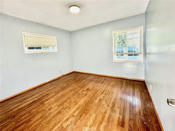 12040 Stagg Street, North Hollywood CA 91605