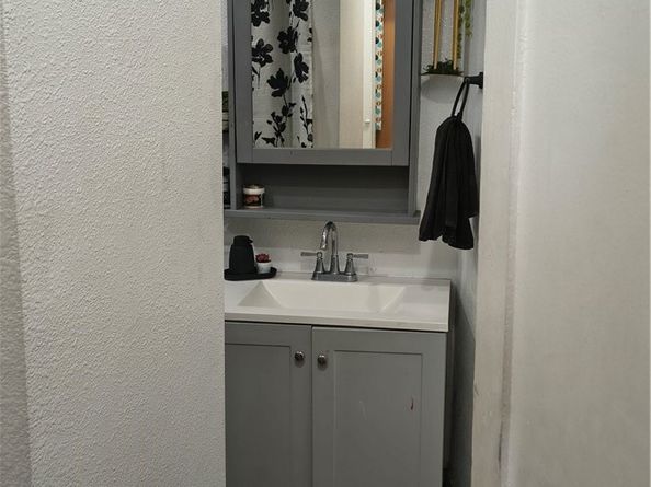 1206 S Shelton St, Santa Ana CA 92707