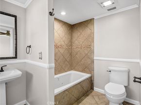 4325 W 182 Street 18, Torrance CA 90504