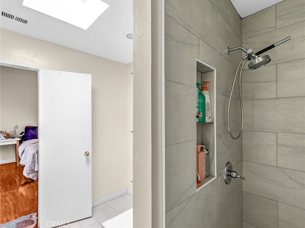 812 S Stoneman G, Alhambra CA 91801