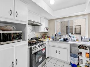 812 S Stoneman G, Alhambra CA 91801