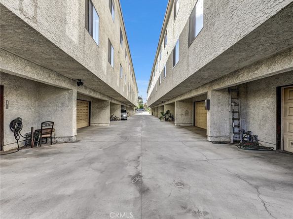 812 S Stoneman G, Alhambra CA 91801