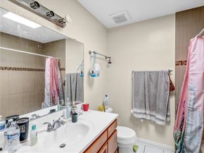 812 S Stoneman G, Alhambra CA 91801