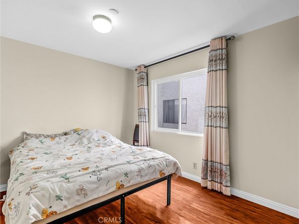 812 S Stoneman G, Alhambra CA 91801