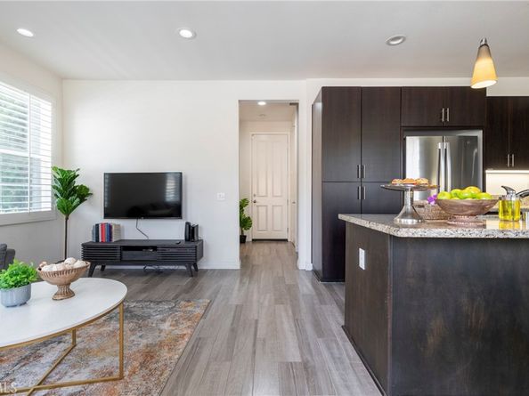 816 E Promenade A, Azusa CA 91702