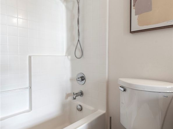 816 E Promenade A, Azusa CA 91702