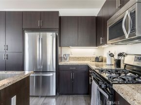 816 E Promenade A, Azusa CA 91702