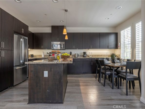 816 E Promenade A, Azusa CA 91702