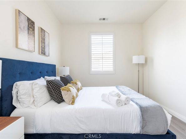 816 E Promenade A, Azusa CA 91702