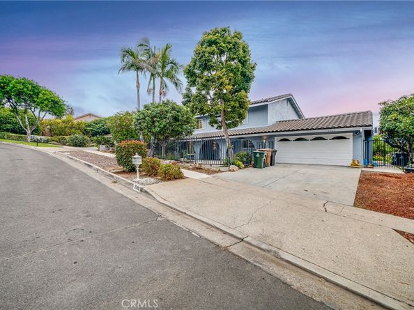 2009 W Las Lanas, Fullerton CA 92833