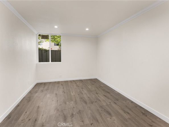 18620 Hatteras 173, Tarzana CA 91356