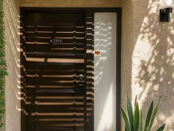 239 LINWOOD Avenue E, Monrovia CA 91006