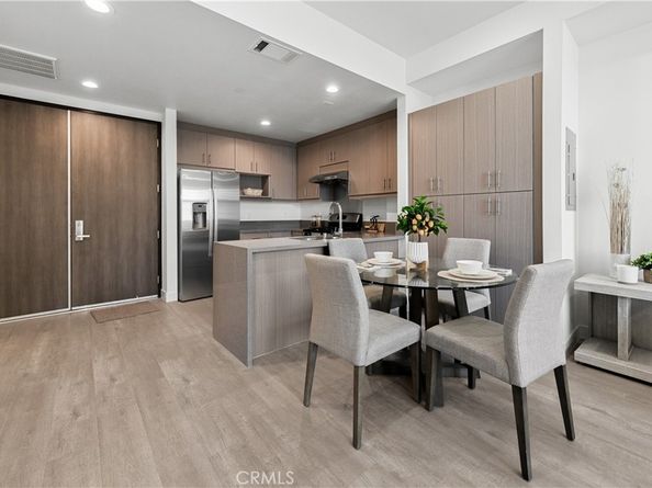 168 S Monterey Street 202, Alhambra CA 91801