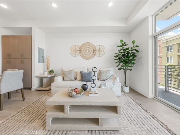 168 S Monterey Street 202, Alhambra CA 91801