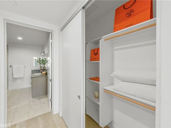 168 S Monterey Street 202, Alhambra CA 91801