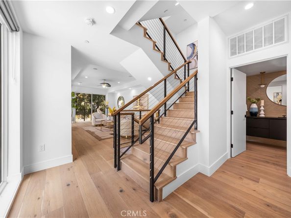 6050 E Burwood Avenue, Los Angeles CA 90042