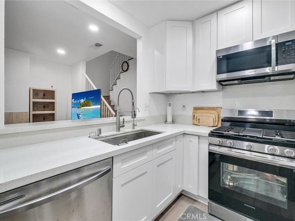 19555 East Cypress Street P, Covina CA 91724