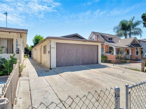 8024 Crockett Boulevard, Los Angeles CA 90001