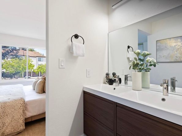 21062 Gary Dr 313, Hayward CA 94546