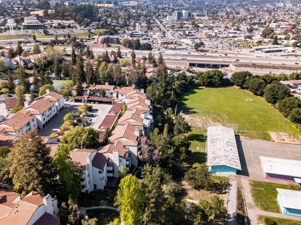 21062 Gary Dr 313, Hayward CA 94546
